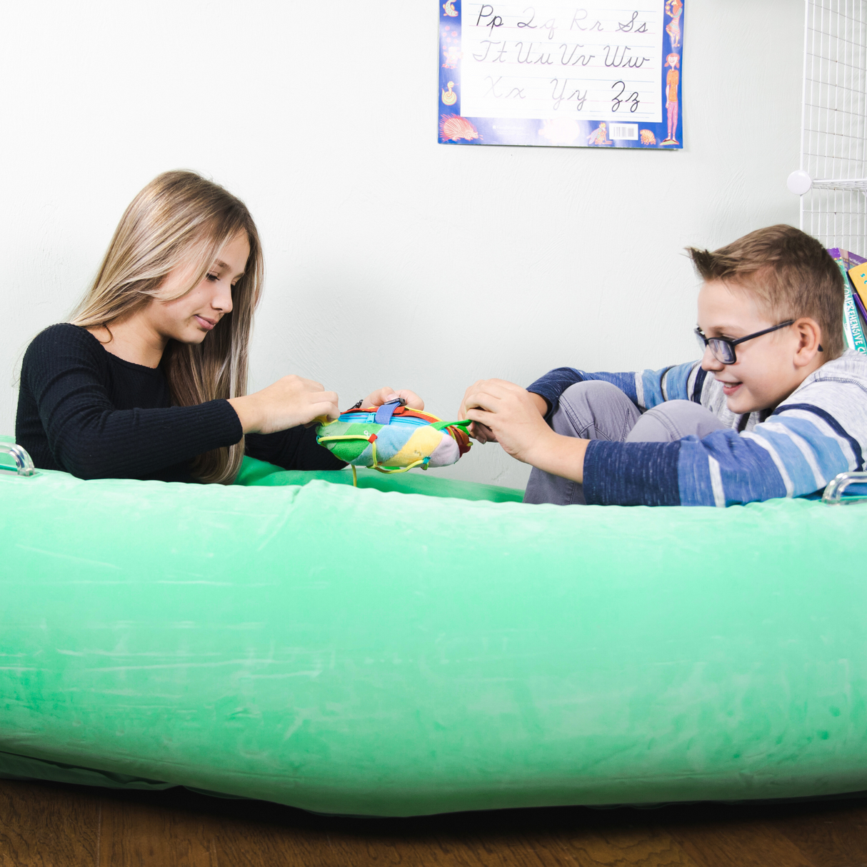 Comfy Hugging Peapod Large 80" for 2-3 Kids by Bouncyband® *Electric Pump Included