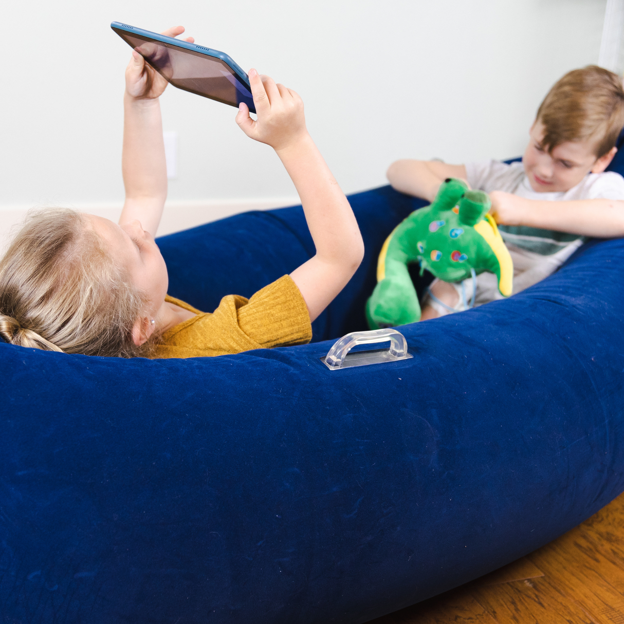 Comfy Hugging Peapod Large 80" for 2-3 Kids by Bouncyband® *Electric Pump Included